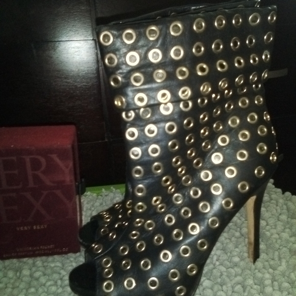 Women's heels - Picture 2 of 3